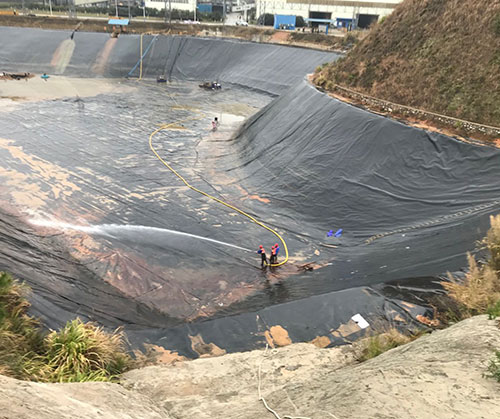 青阳废水池清理